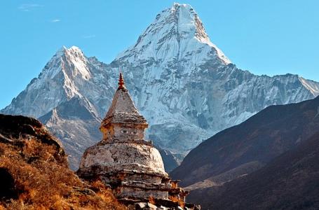 800px-Ama-dablam-peak-nepal_345 
