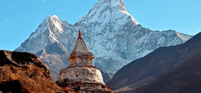 800px-Ama-dablam-peak-nepal_345 