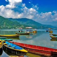fewa-lake-boats 