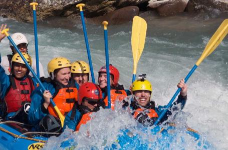 rafting-crew-trishuli 