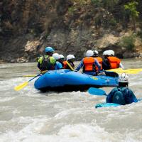 trishuli-raft-crew 