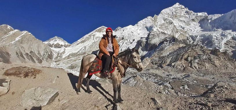 ebc-horse-riding-trek 