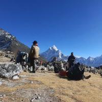 rest-during-ebc-trek 