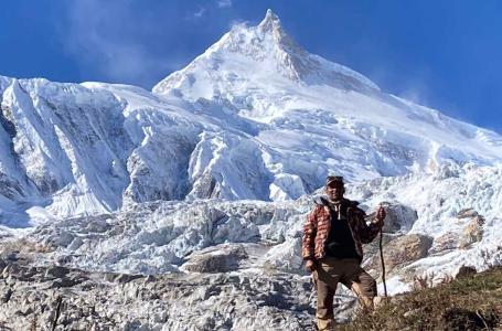 trekker-manaslu-trekking 