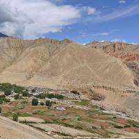 upper-mustang-trekking-scenery 