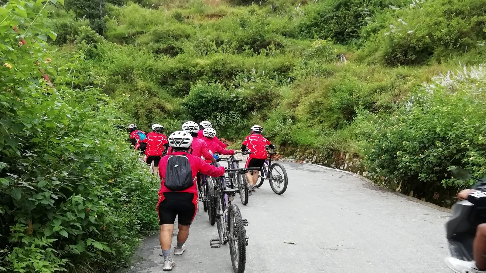 kathmandu cycling